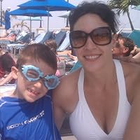 thumbnail image 2 of Naturally Thin: Unleash Your SkinnyGirl And Free Yourself From A Lifetime Of Dieting By Bethenny Frankel (Good Condition) 2 of 3
