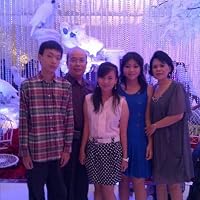 Profile Image for Christina Junita.