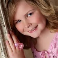 Profile Image for Lucey Mireya.