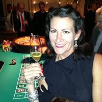 Profile Image for Lisa Lange.