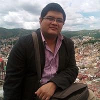 Profile Image for Roberto Reyes.