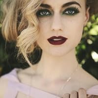 Profile Image for Hannah Cee.