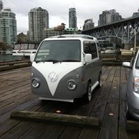 Profile Image for Lelia Houbé.