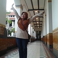 Profile Image for Menik Pratiwi.