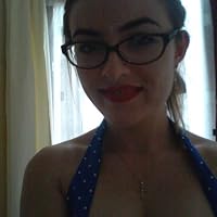 Profile Image for Laura.