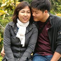 Profile Image for Viet Huong.