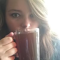 Profile Image for Tori Estren.
