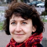 Profile Image for Lesley Gray.