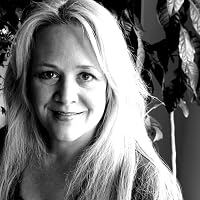 Profile Image for Lisa Viger.