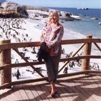 Profile Image for Lorraine Crossland.