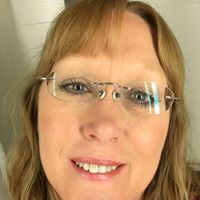 Profile Image for Joanie Riead.