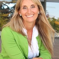 Profile Image for Becky Dembowski.