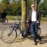 Profile Image for Adrian Lazell.