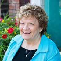Profile Image for Molly Hensel.