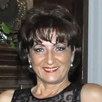 Profile Image for Claudia Davis.
