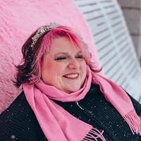 Profile Image for Elle Walls.