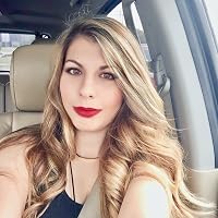 Profile Image for Tiffany Fox.