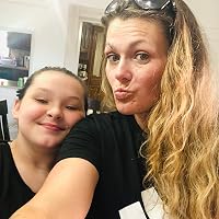 Profile Image for Amanda Harnish.