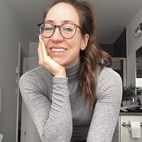 Profile Image for Caroline Farmer.