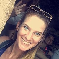 Profile Image for Liz Farrow.