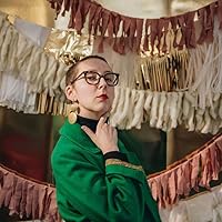 Profile Image for Lena.