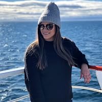 Profile Image for Isabel Kamt.