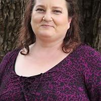 Profile Image for Vikki Holstein.