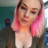 Profile Image for Reyna Zee.