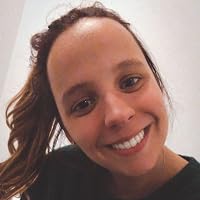 Profile Image for Julia Harvey.