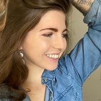 Profile Image for Skylar Moore.