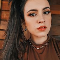 Profile Image for Marina Marquezi.