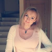 Profile Image for Esther.