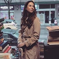 Profile Image for Danielle Harvey.