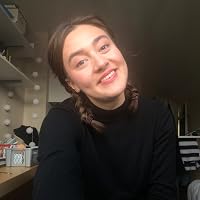 Profile Image for Ellen.