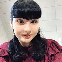 Profile Image for Caitlin Davies.