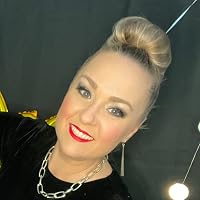 Profile Image for Chrystal Tennyson.