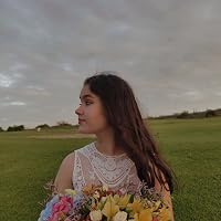 Profile Image for Isabela.