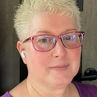 Profile Image for Liz Cashdollar.