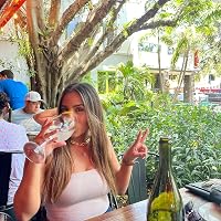 Profile Image for Natasha Astudillo.