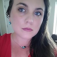 Profile Image for Lori Higgins.