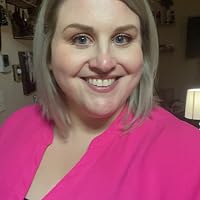 Profile Image for Lisa Muserilli.