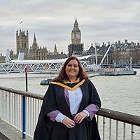 Profile Image for Lauren Dooley.