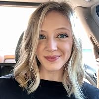 Profile Image for Hannah Anthony.