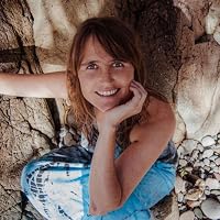 Profile Image for Kali Bell.