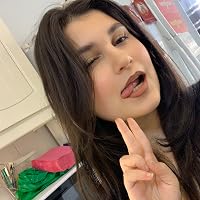 Profile Image for Melina.