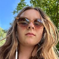 Profile Image for Corinne Hazel.