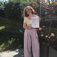 Profile Image for Holly Miller.