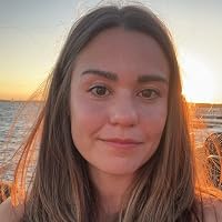 Profile Image for Mia Thillet.