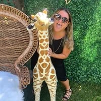 Profile Image for Nicole Jonas.