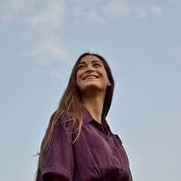 Profile Image for Claudia.